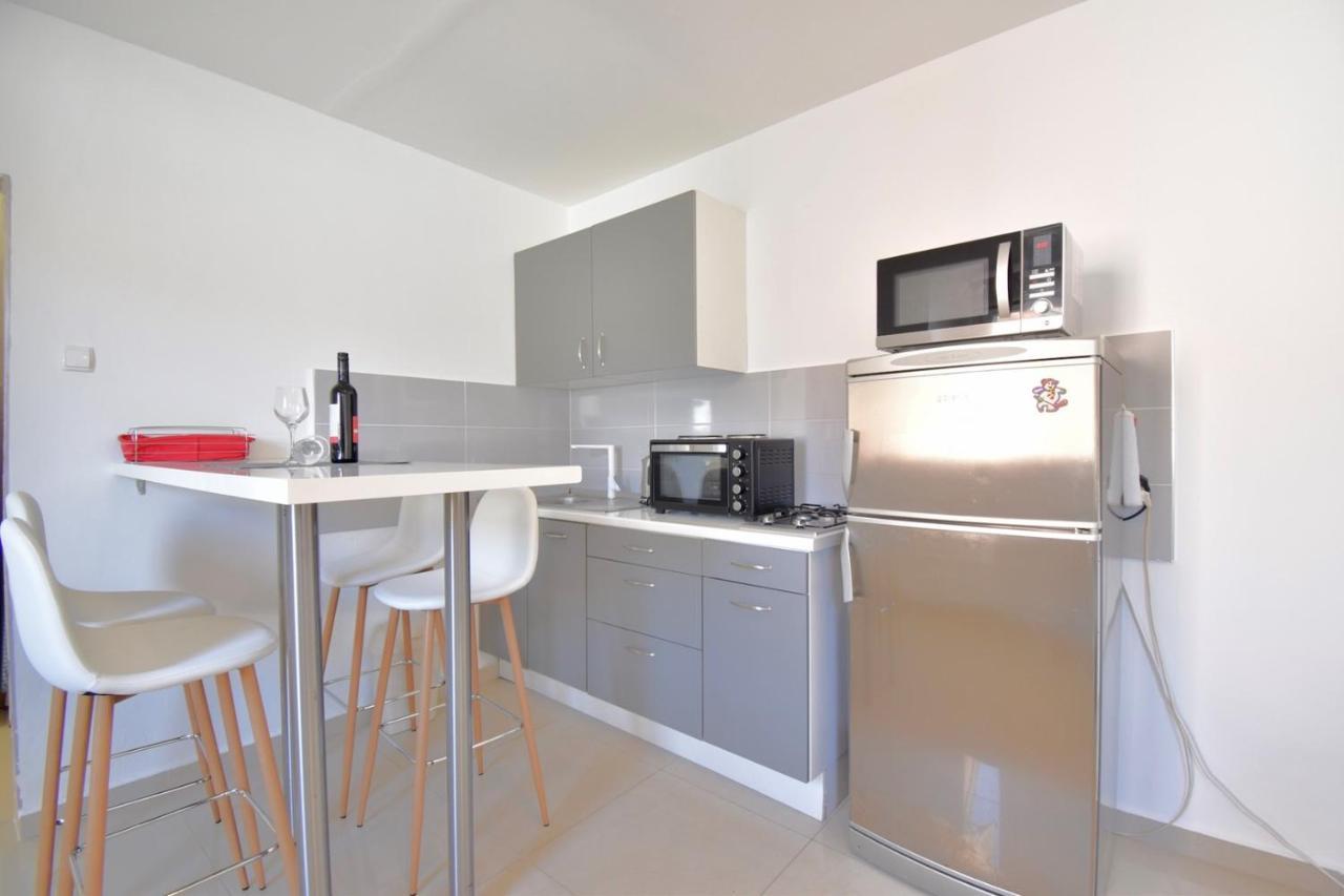 City Centre Apartment With Terrace 2 普拉 外观 照片