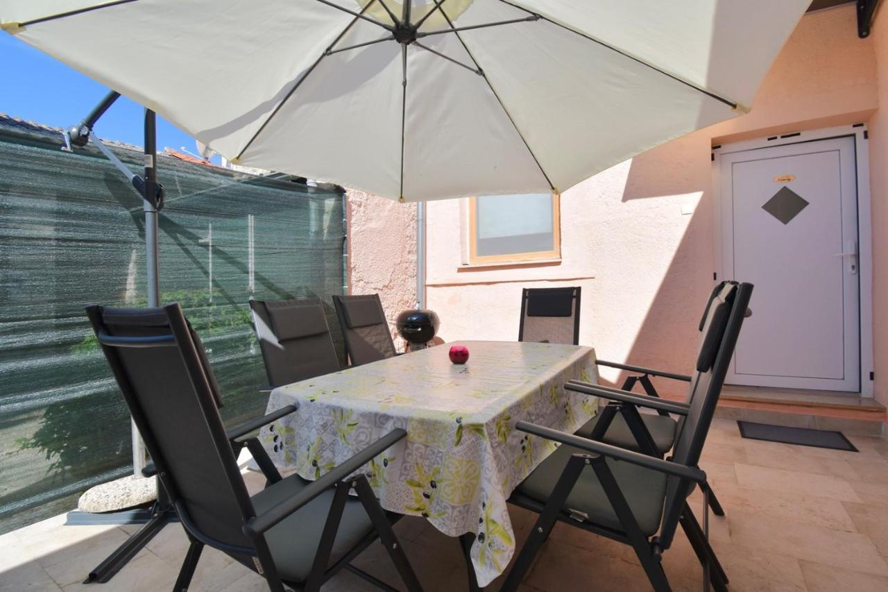 City Centre Apartment With Terrace 2 普拉 外观 照片