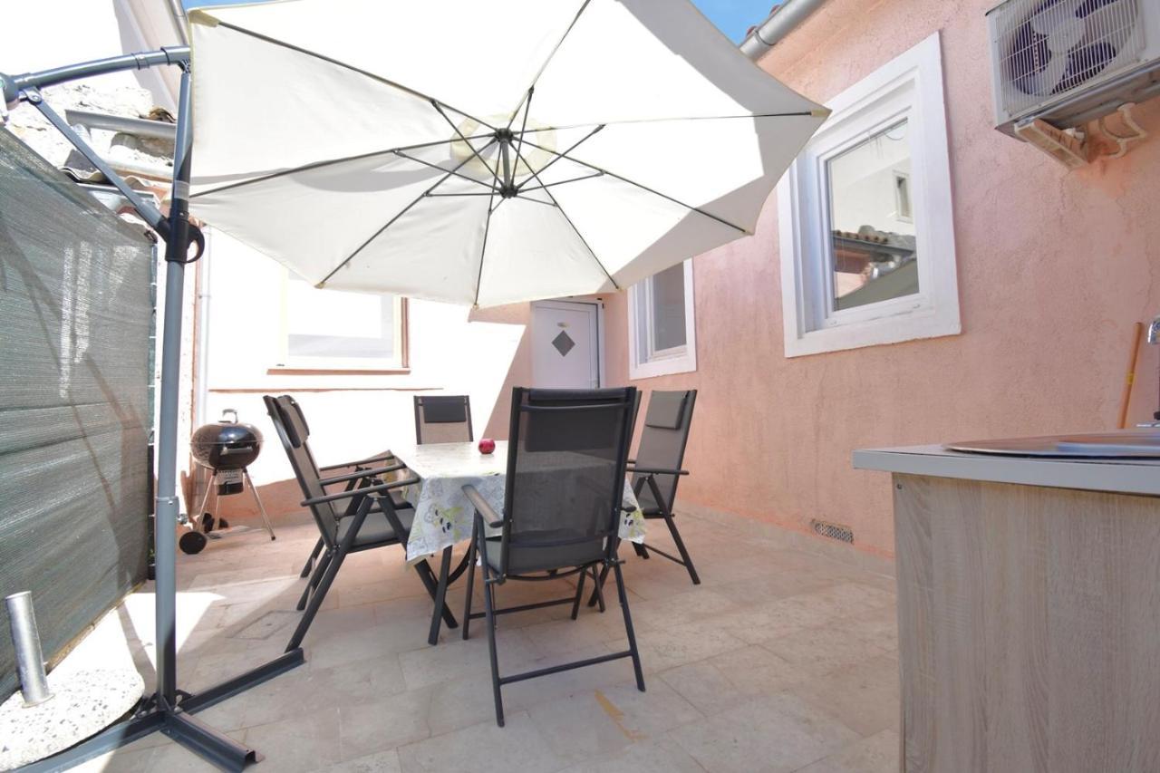 City Centre Apartment With Terrace 2 普拉 外观 照片